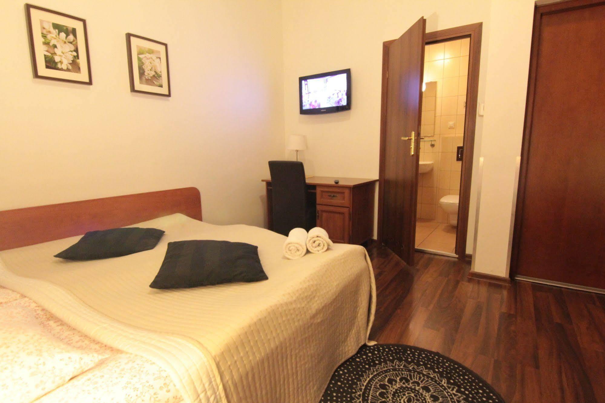 Velvet Apartahotel 3*