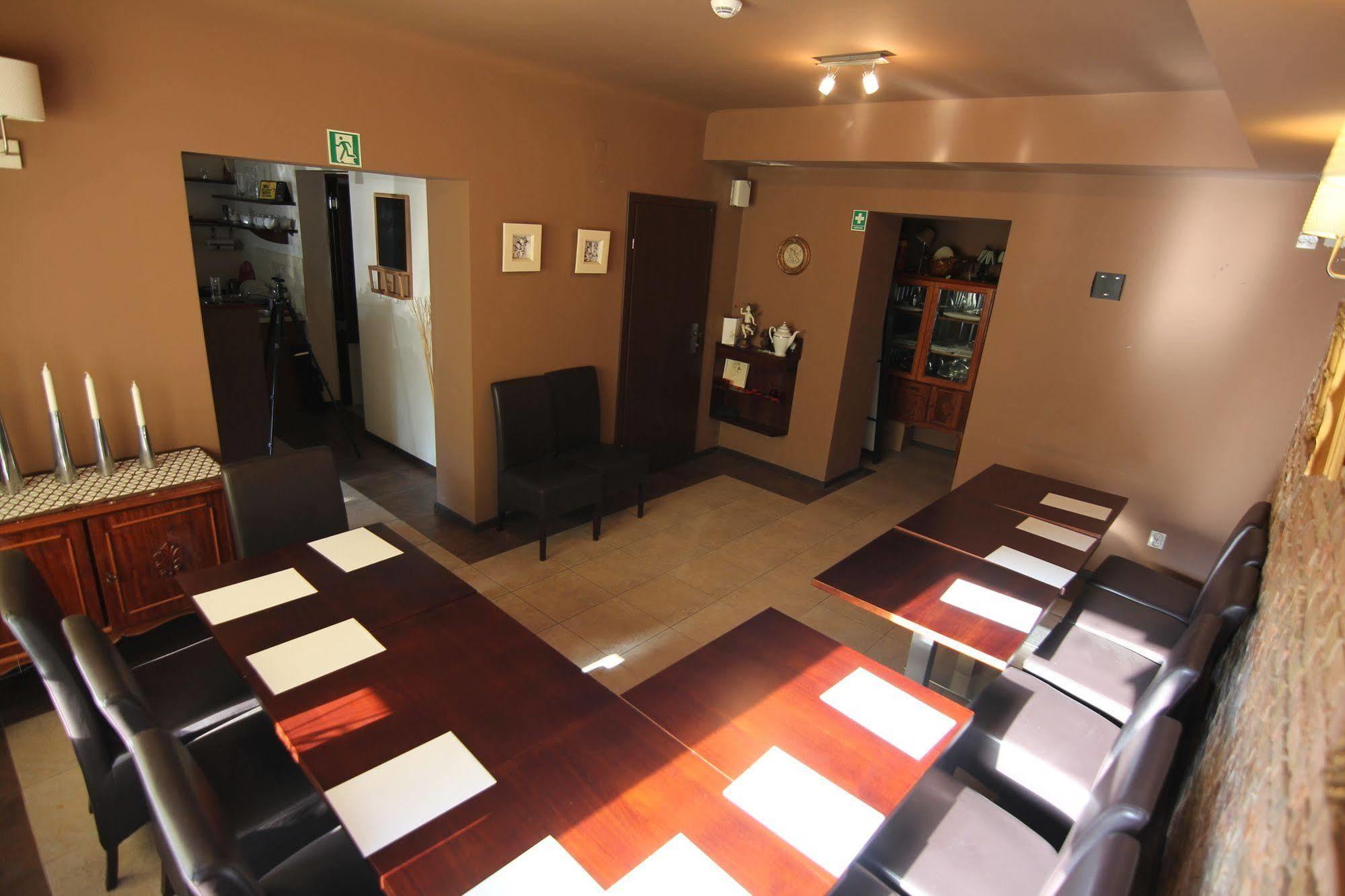 Velvet Aparthotel 3*