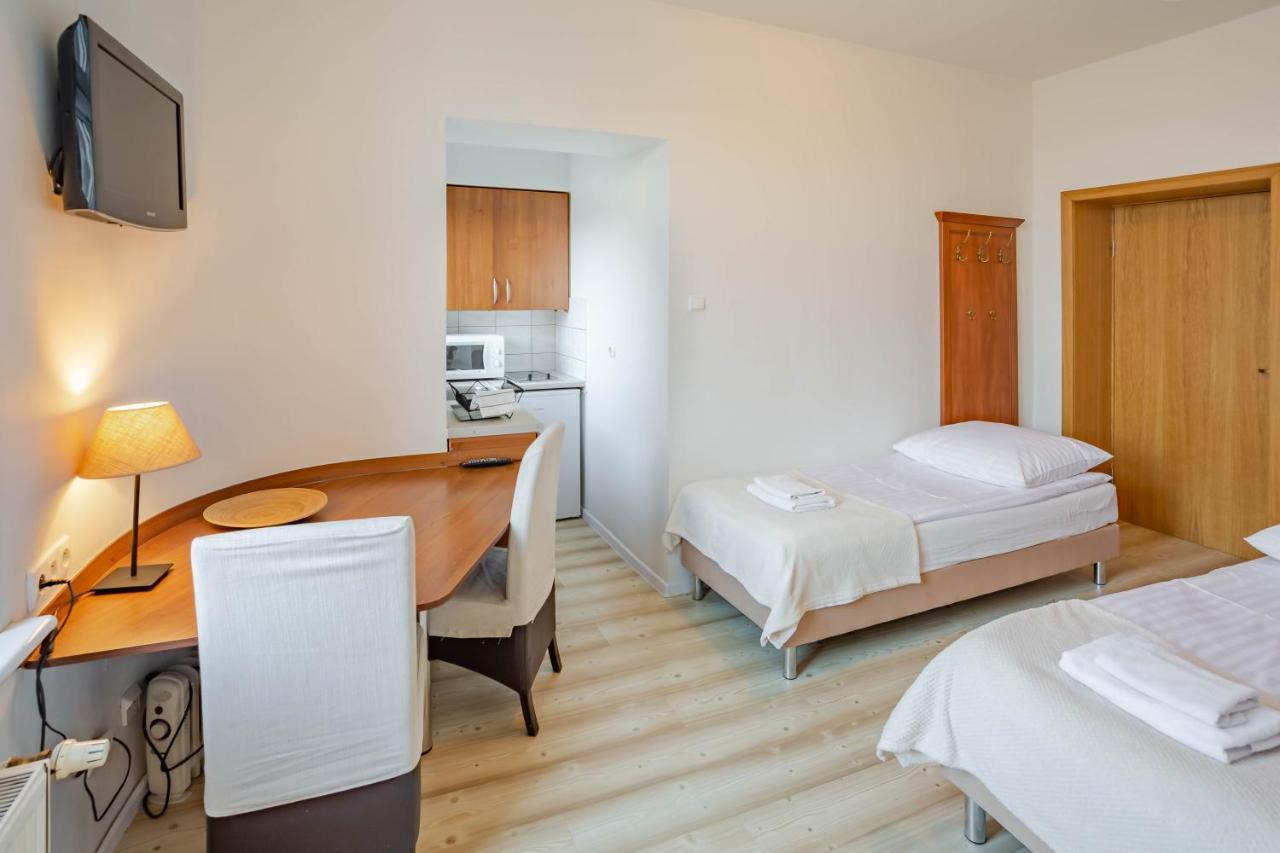 Velvet Apartahotel 3*